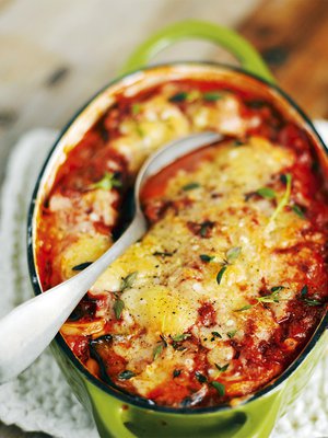 Munakoiso ja mozzarella ovat meheviä yhdessä. Lihaa tämä laatikko ei kaipaa.