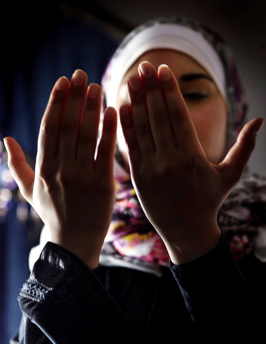 Zahra Al Take pystyy paastoamaan vain viikonloppuisin ja kamppailee siksi jatkuvan syyllisyyden kanssa. 