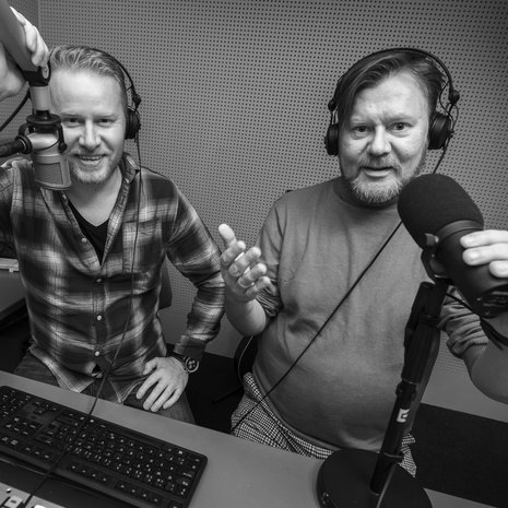 Lauri ja Pertti Salovaaran juontama Yöradio jatkuu Novalla helmikuussa. 