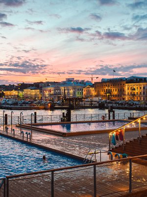 Allas Sea Pool, Helsinki. "Siisti paikka ja upea sijainti!" "Saunasta on ihana näkymä." "Hieno keskustanäköala." Kuva Eetu Ahanen / Sanoma arkisto