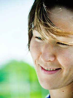 Tinja-Riikka Korpela pelaa nykyään saksalaisessa Bayer München-joukkueessa sekä Suomen maajoukkueessa. 