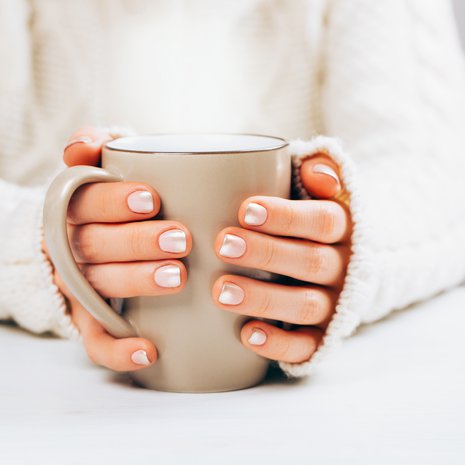 Talven kylmä ilma hidastaa kynsien kasvua. On aika antaa niille erityistä huomiota!