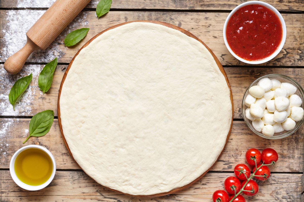 Pizzapohjan maun salaisuus on hidas kohotus.
