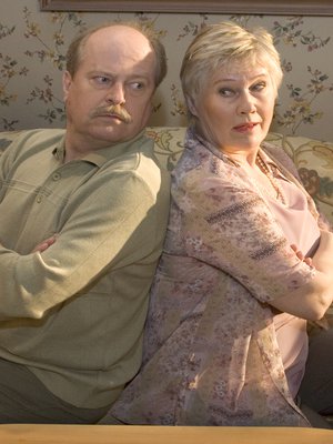 Suomen tunnetuin (ja rakastetuin) naapurikyylä on tietenkin Salattujen elämien Ulla Taalasmaa.