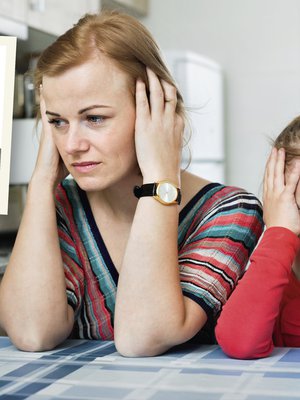 Ei hätää, äiti ja isä! Vasta vanhempien epätäydellisyys panee lapsen oman psyykkisen työn käyntiin.