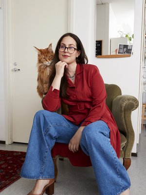 Napitettavan mekon voi pukea myös leveiden farkkujen kanssa.