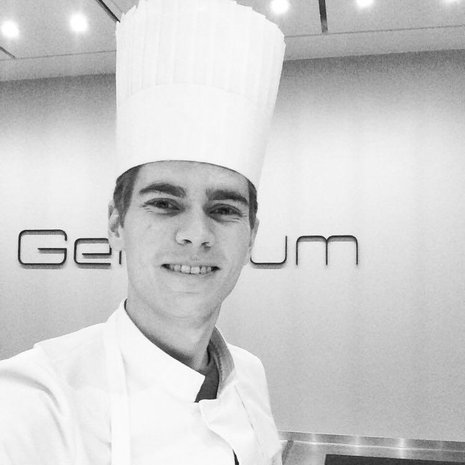 Kokki Antti Lukkari, 22, työskentelee Kööpenhaminassa kolmen Michelin-tähden ravintolassa Geraniumissa. Tänä keväänä hän kokkaa arkiruokaa Soppa365-tv-ohjelmassa Nelosella joka arkipäivä.