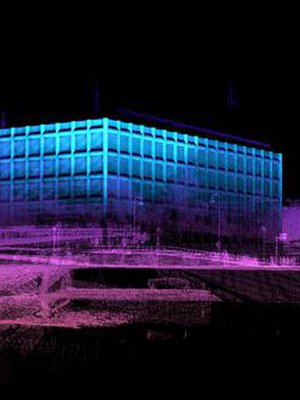 Pekka Tavi, Mikko Kunnari ja Timo Yliräisänen muuttavat Stora Enson pääkonttorin Cube-taideteokseksi.