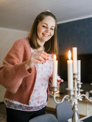 ”Alkoholiongelma on helppo piilottaa myös mielenterveysdiagnoosien taakse. Kun lakkasin juomasta, myös masennus katosi. Olen saanut takaisin leppoisuuden ja rauhallisen perusluonteeni", Nadja sanoo.
