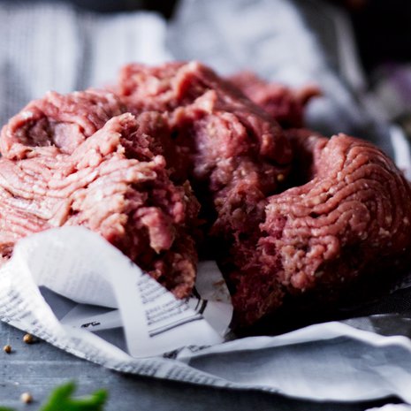 Jauhelihasta saa vaikka mitä, joten sitä voi rauhassa ostaa reilun annoksen.