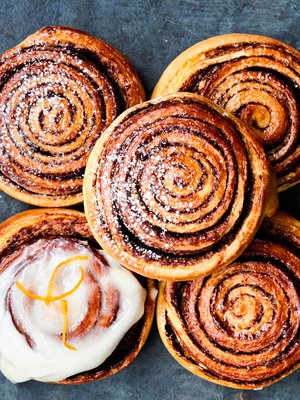 Tuoretta pullaa on vaikea vastustaa.