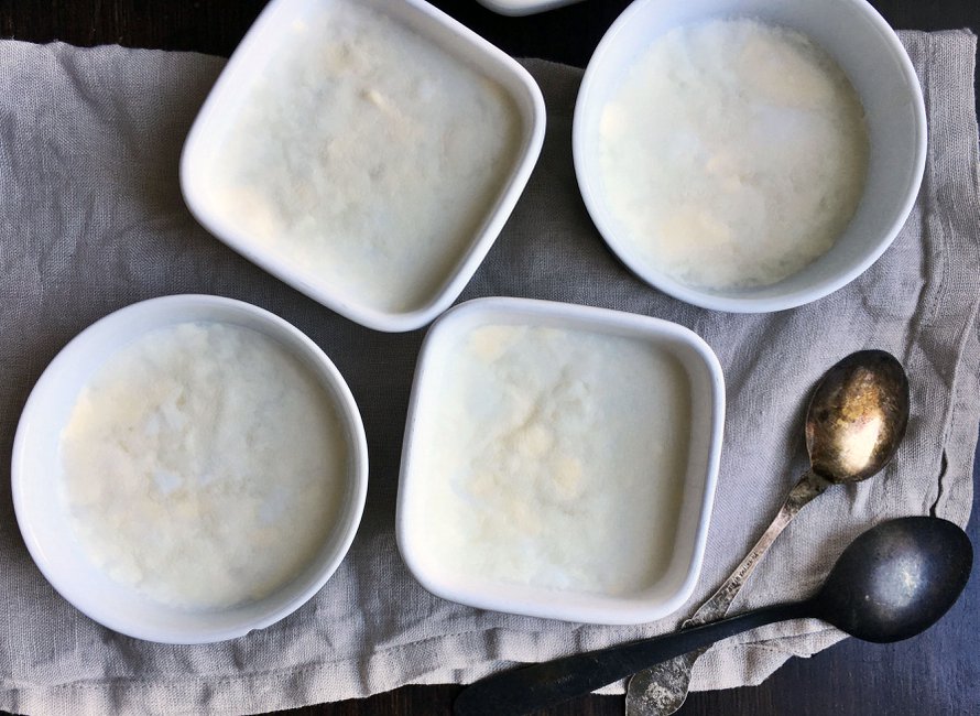 Koska viilin voi tehdä helposti itse, muovipurkkien kantaminen kaupasta on turhaa.