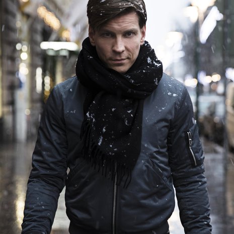 "Heti kun minulta puuttuu rooli, vaivaannun. Siksi en istu illallisilla enkä käy juhlissa. Olen siinä pakkomielteisen ehdoton."