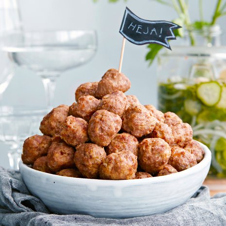 Ihania minipullia on kiva napostella kaikissa juhlissa.