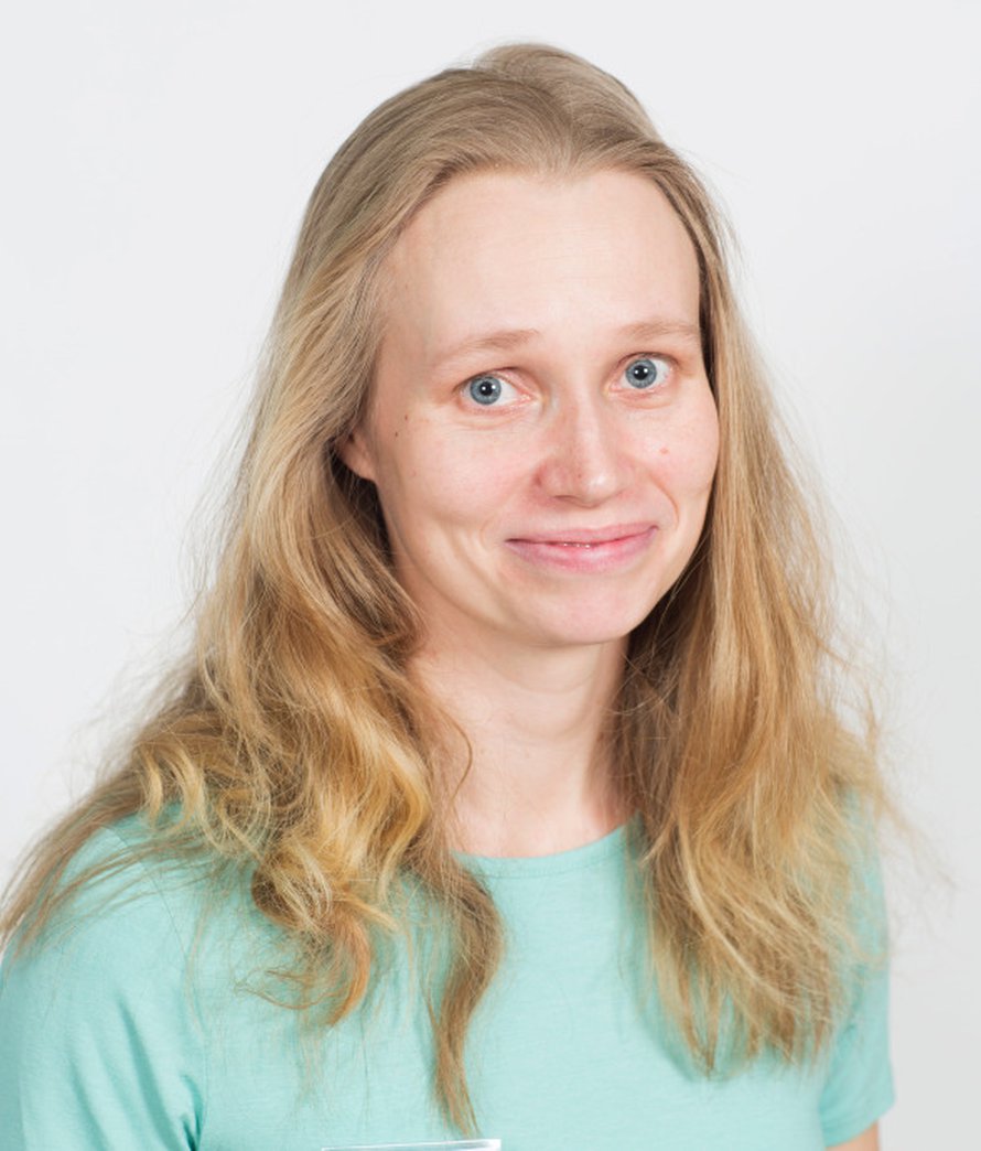 Sari S&auml;teri ennen. Pienten lasten &auml;iti haaveilee siit&auml;, ett&auml; saisi kerrankin her&auml;t&auml; pirte&auml;n&auml;. Omasta hyvinvoinnista huolehtimiseen ei tunnu riitt&auml;v&auml;n aikaa.