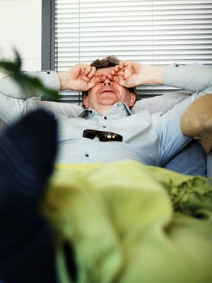 Johtajia valmentavan J-impact-yrityksen toimitusjohtaja Jari Salminen, 60, asuu Espoossa vaimonsa sekä koiriensa Onnin ja Lumon kanssa.