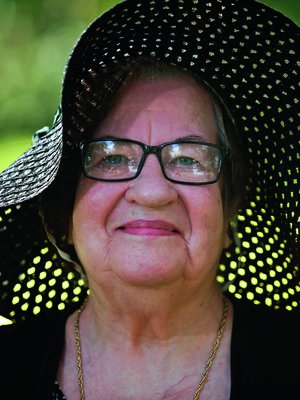 "Meitä laman uhreja on paljon", Anja sanoo.