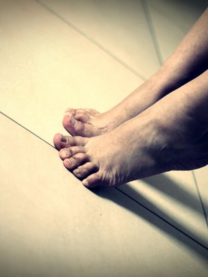 Pohkeet vahvistuvat, tasapaino kehittyy ja kaikkea hyvää! Ihan vain hampaita pestessä.