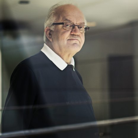 Jari Sinkkonen muistuttaa, että lapsen täytyy saada välillä epäonnistua ja harjoitella turhautumista.