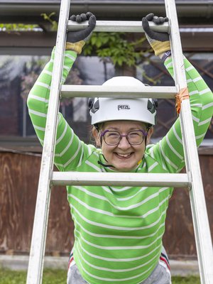 Aikuiset lapset kannustivat liminkalaista Marika Saloa rakennusinsinööriopintojen alkaessa. ”Hyvä äiti, anna mennä! Näytät esimerkkiä”, he sanoivat.