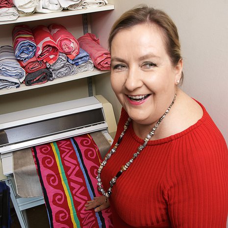 Niin rakas kuin mankeli onkin, Katriina pitää sen katseilta piilossa. Mankeli on Jussi Aholan suunnittelema klassikkomalli. Sen pellava­kangas on kerran vaihdettu, muuten laite toimii erinomaisesti. 