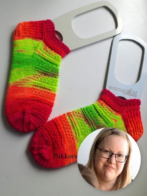 ”Kovin pula on 42–45-kokoisista miesten sukista”, Hellevi tietää.