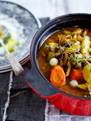 Minimoi tiski ja tuo kokonainen ateria tarjolle yhdessä astiassa.