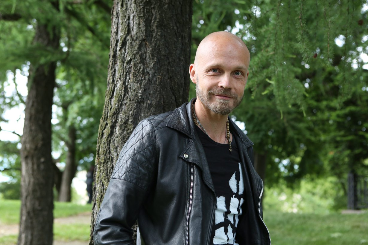 laulaja juha tapio onnelliselta ei puutu mit n kodin laulaja juha tapio onnelliselta ei puutu mit n kodin