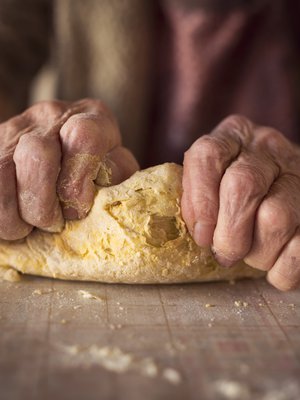 Tiedätkö, mitä on pöydässä, jos isoäiti tarjoaa lampaanpierua ja höttösiä? 