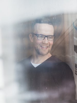 Alkoholi ei ollut Petteri Summaselle ongelma vaan palkinto. ”Hyvät hetket voi merkata toisinkin. Ei tarvitse suhauttaa, sihauttaa, poksauttaa, kilistää tai huitaista.”