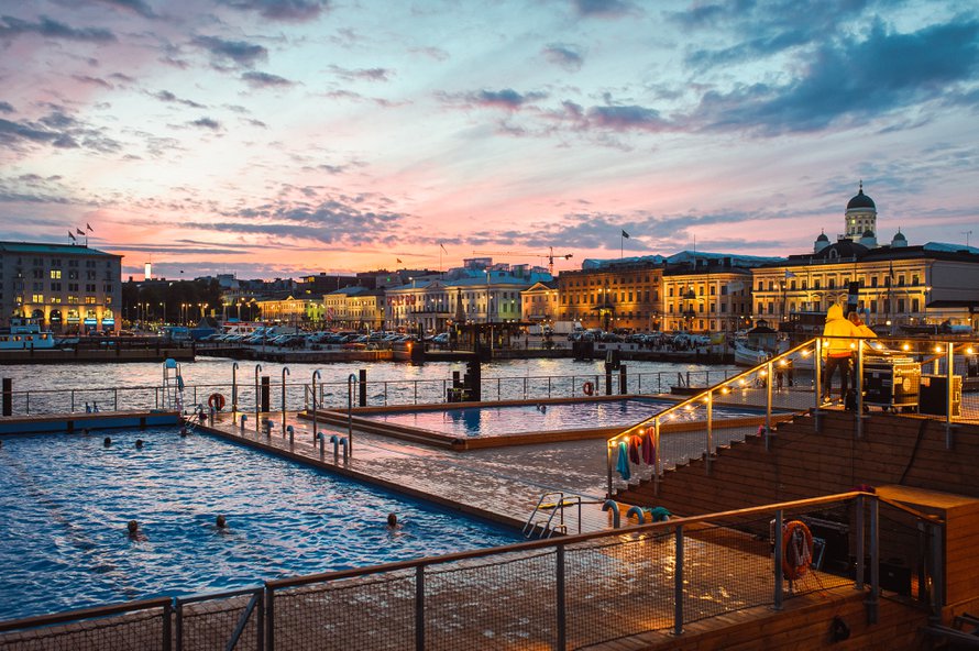 Allas Sea Pool, Helsinki. "Siisti paikka ja upea sijainti!" "Saunasta on ihana näkymä." "Hieno keskustanäköala." Kuva Eetu Ahanen / Sanoma arkisto