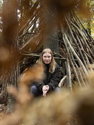 ”Isän kuolemasta on pian 20 vuotta. Emme me perheen kanssa puhu surullisista muistoista vaan mieluummin siitä elämästä, jonka hän eli. Isä on olemassa sivulauseissa ja hauskoissa anekdooteissa”, Kaisa Lundán sanoo.