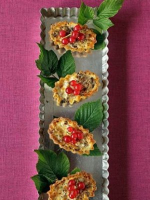 Pienet piiraset sopivat mainiosti sormin syötäviksi.