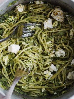 Vuosisadan hämäys! Fiininpuoleinen fetapasta syntyy 10 minuutissa.