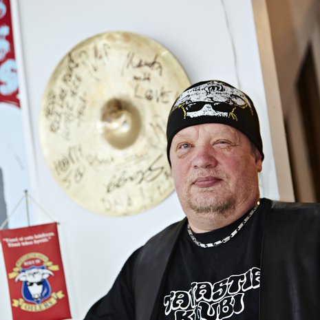 Katkeruus menneestä ei auttaisi mitään. Mieluummin Heikki tekee elämästä nyt mahdollisimman hyvän lapsilleen, läheisille ja itselleen.