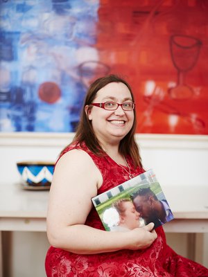 Helsinkiläisen toimittajan Anna Berghällin, 41, ihaniin muistoihin kuuluu oma hääpäivä.