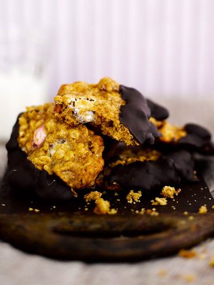 Kekseistä kuuluu syödessä hauska rapina.