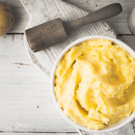 Kosteaa perunasosetta on miellyttävämpi nauttia kuin kuivaa sementtiä. 