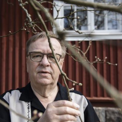 Juha Wiskari <EP>sairastui viime syksynä vakavasti. ”Sanoin vaimolleni tänäkin aamuna rakastavani häntä, ettei se varmasti jää sanomatta”, hän sanoo.