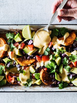 Värikäs texmex-pelti kelpaa nostaa pöytään sellaisenaan.