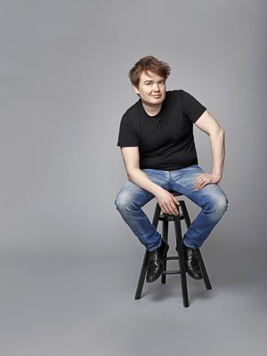  Antti Heikkisen kirja Mummo (WSOY) kertoo naisesta, joka mieluiten välttelee rakas-sanaa sen kaikissa muodoissa.