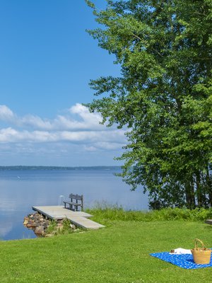 Mikähän tyyppi hän mahtaa olla? Olisiko Instagrammaaja? Ei vaikuta Puuhastelijalta.