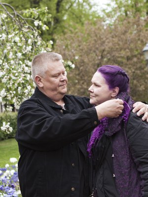 Suomen huutokauppakeisari Aki Palsanmäki ja hänen vaimonsa Heli Palsanmäki ovat pitäneet yhtä yli kymmenen vuotta.