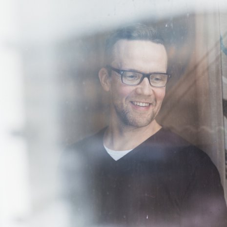 Alkoholi ei ollut Petteri Summaselle ongelma vaan palkinto. ”Hyvät hetket voi merkata toisinkin. Ei tarvitse suhauttaa, sihauttaa, poksauttaa, kilistää tai huitaista.”