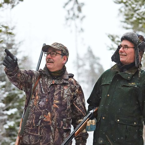  Kun Esko soittaa Eerolle, hän puhuu aivan erilaisella äänellä kuin kenellekään muulle, väittää vaimo.