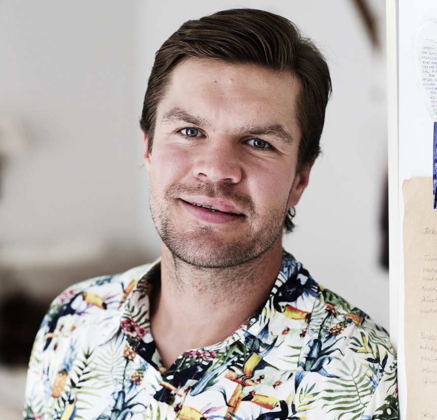 ”Olen erilainen lätkänpelaaja. Mitä enemmän olen tullut tietoiseksi arvoistani, sitä vaikeampaa pukukopissa joskus on”, Siim Liivik sanoo.