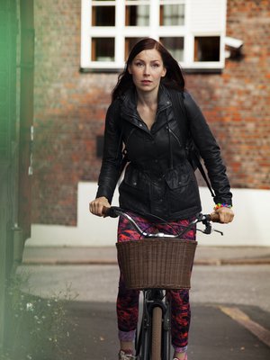 Nopeammin! Paremmin! Kun Viivi oli sairaimmillaan, hän ei uskaltanut pysähtyä hetkeksikään.