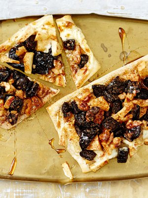 Näitä torttuja tarvitse edes taitella. Huippuhelppoa, maukasta ja rouskuvaa!