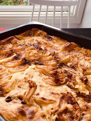 Omenaviipaleet pannarissa on oiva omenapiirakan korvaaja, jos aikaa leipomiseen ei ole.