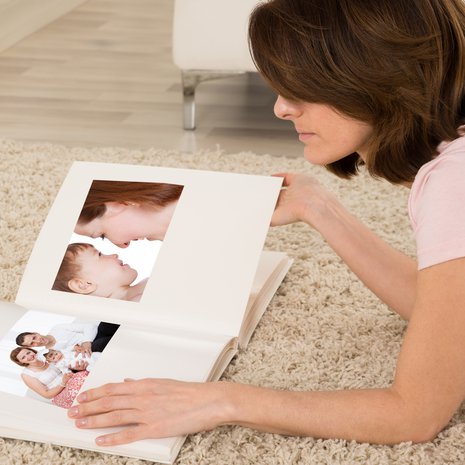 Hoitovapaalla on vihdoin aikaa kehittää parhaat digikuvat paperille, vai kuinka?